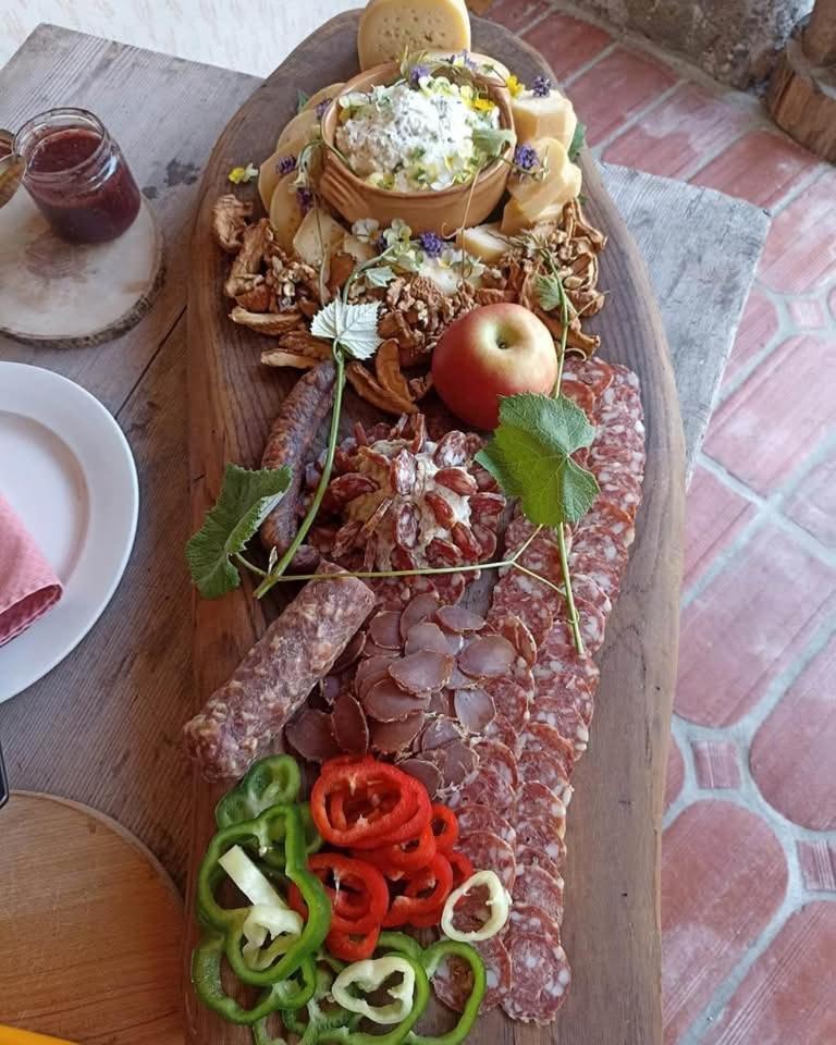 Guest House Gostisce Gacnk V Logu 체르크노 외부 사진